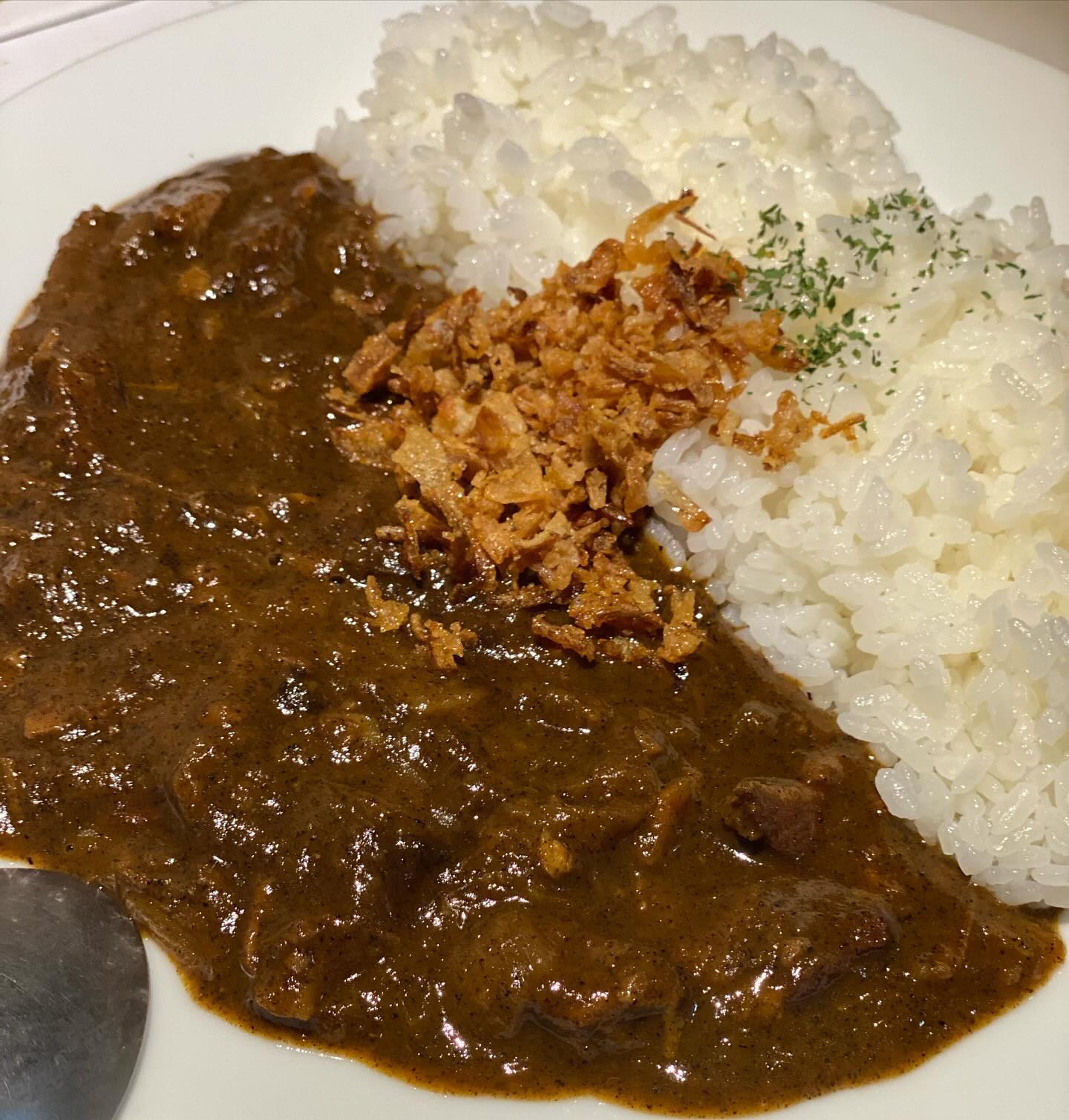 『ブラックポークカレー』少し甘くて少し辛いです！オススメです